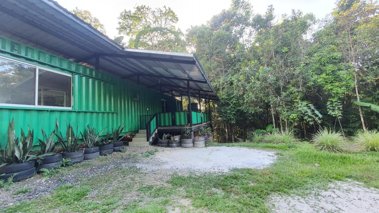 Jungle Eco Reserve Hotel Colon Exterior photo