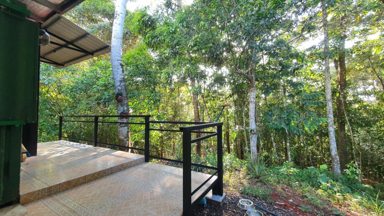 Jungle Eco Reserve Hotel Colon Exterior photo